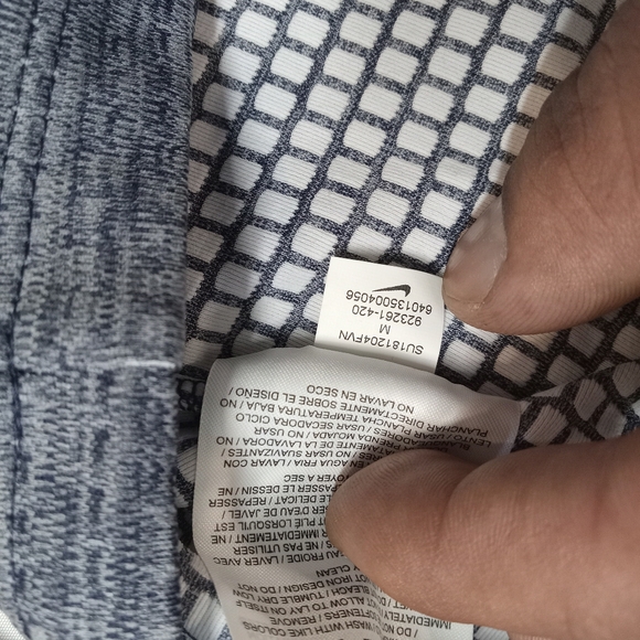 Nike Women's Gray Quarter-Zip Top Size Medium NWT - Picture 10 of 16